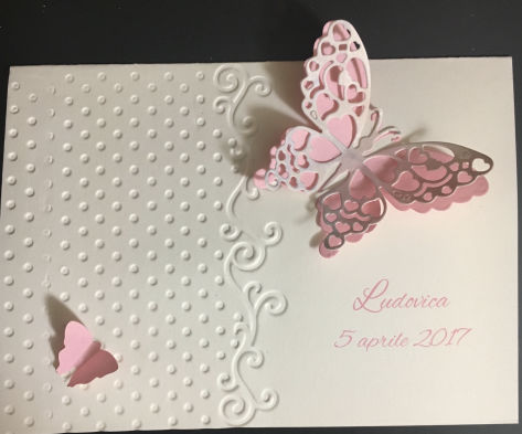 Piccole creazioni in carta, nate dalla fantasia e realizzate a mano.