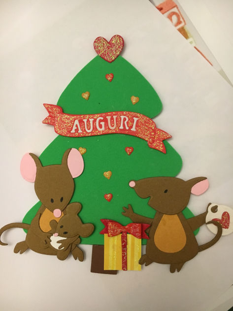 Piccole creazioni in carta, nate dalla fantasia e realizzate a mano.