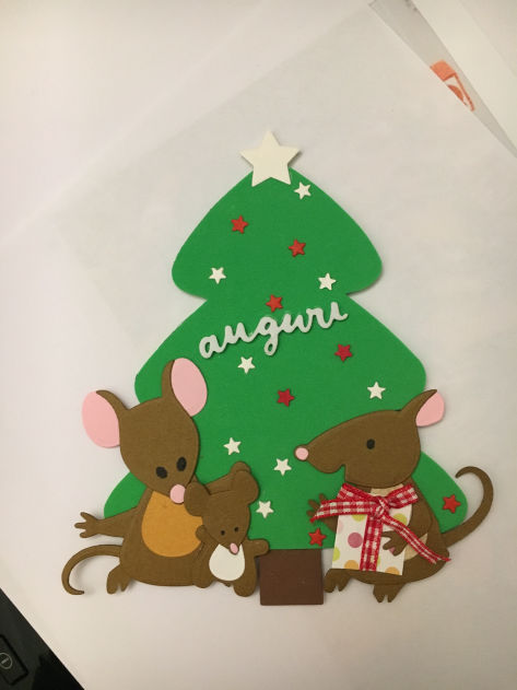 Piccole creazioni in carta, nate dalla fantasia e realizzate a mano.
