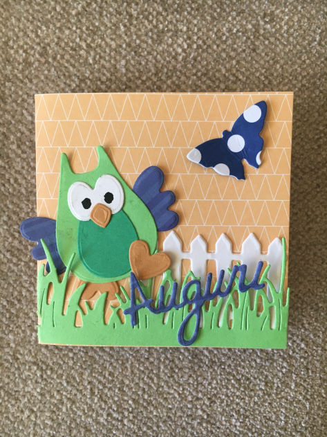 Piccole creazioni in carta, nate dalla fantasia e realizzate a mano.